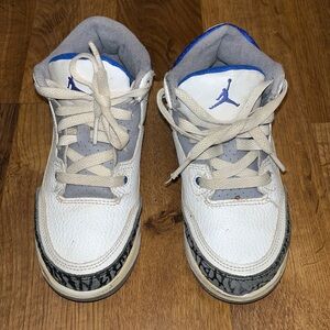 Kids Jordan sneakers